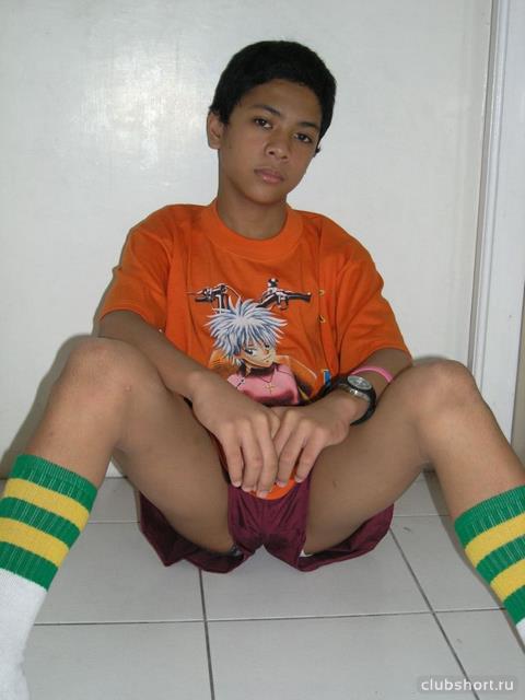 8423_asian-boys-in-shorts-ru-107.jpg